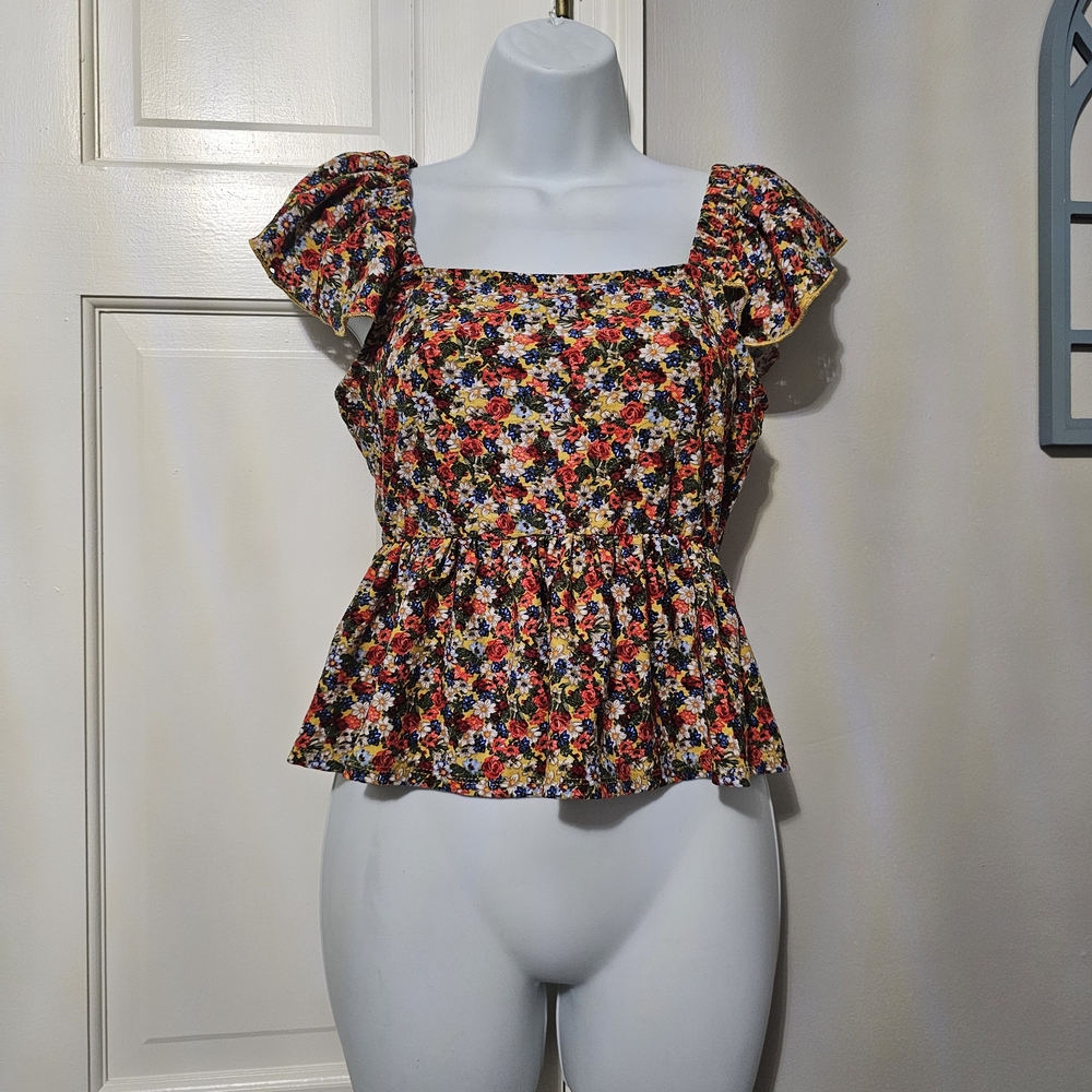 Floral Ruffle Sleeve Blouse